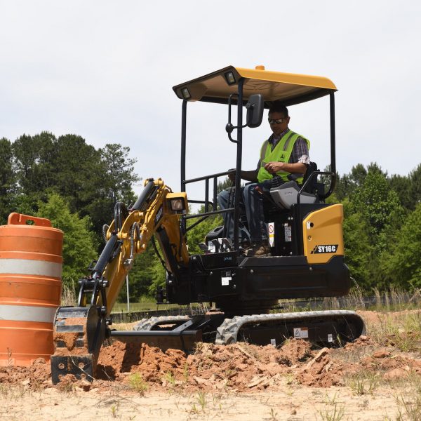SY16C Mini Excavator – Compact Yanmar-Powered Digger