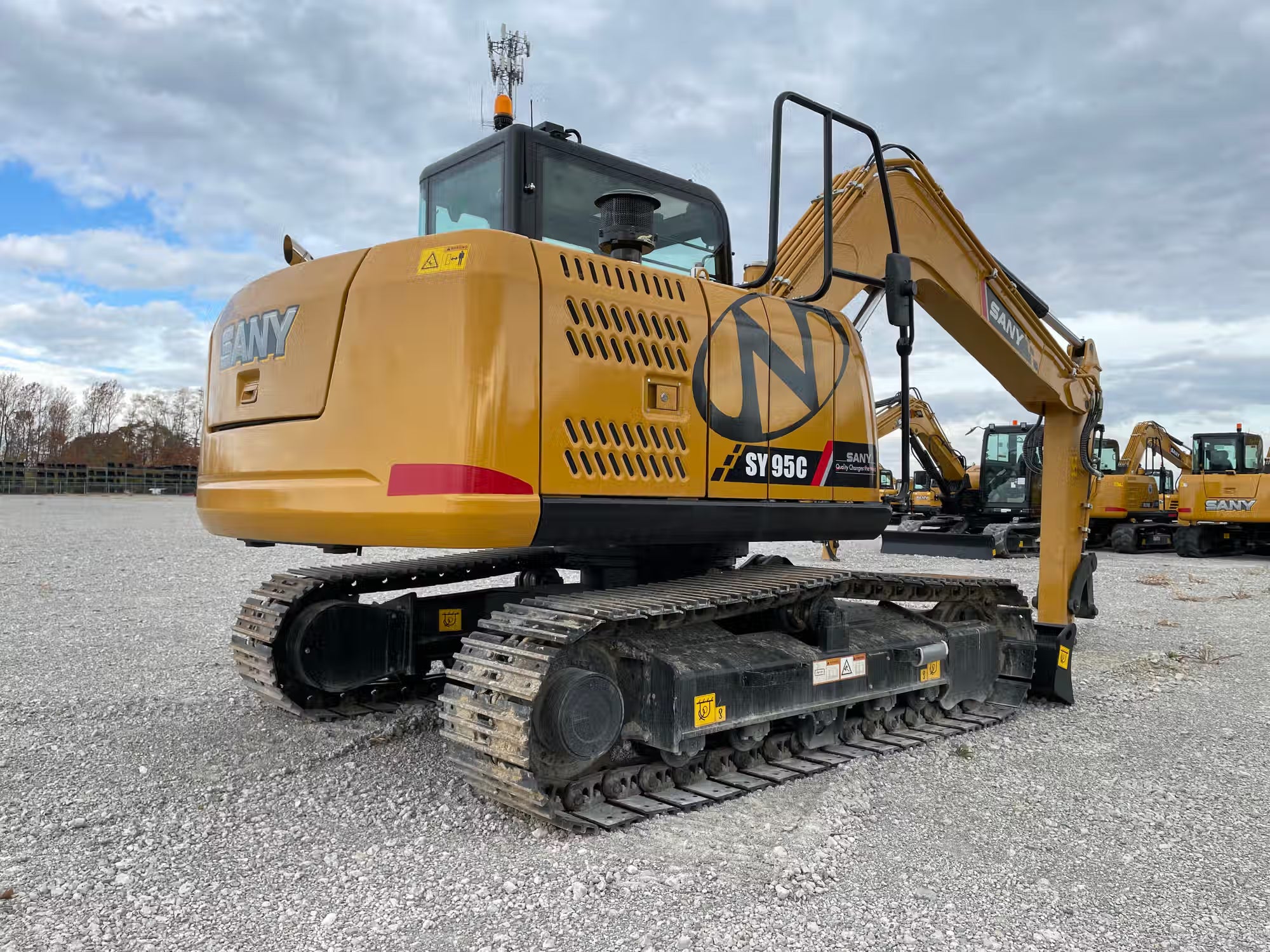 SANY SY95C Compact Excavator – Power, Efficiency & Versatility in One Machine