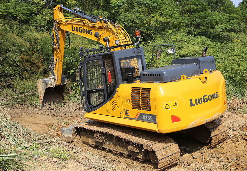 915E Excavator