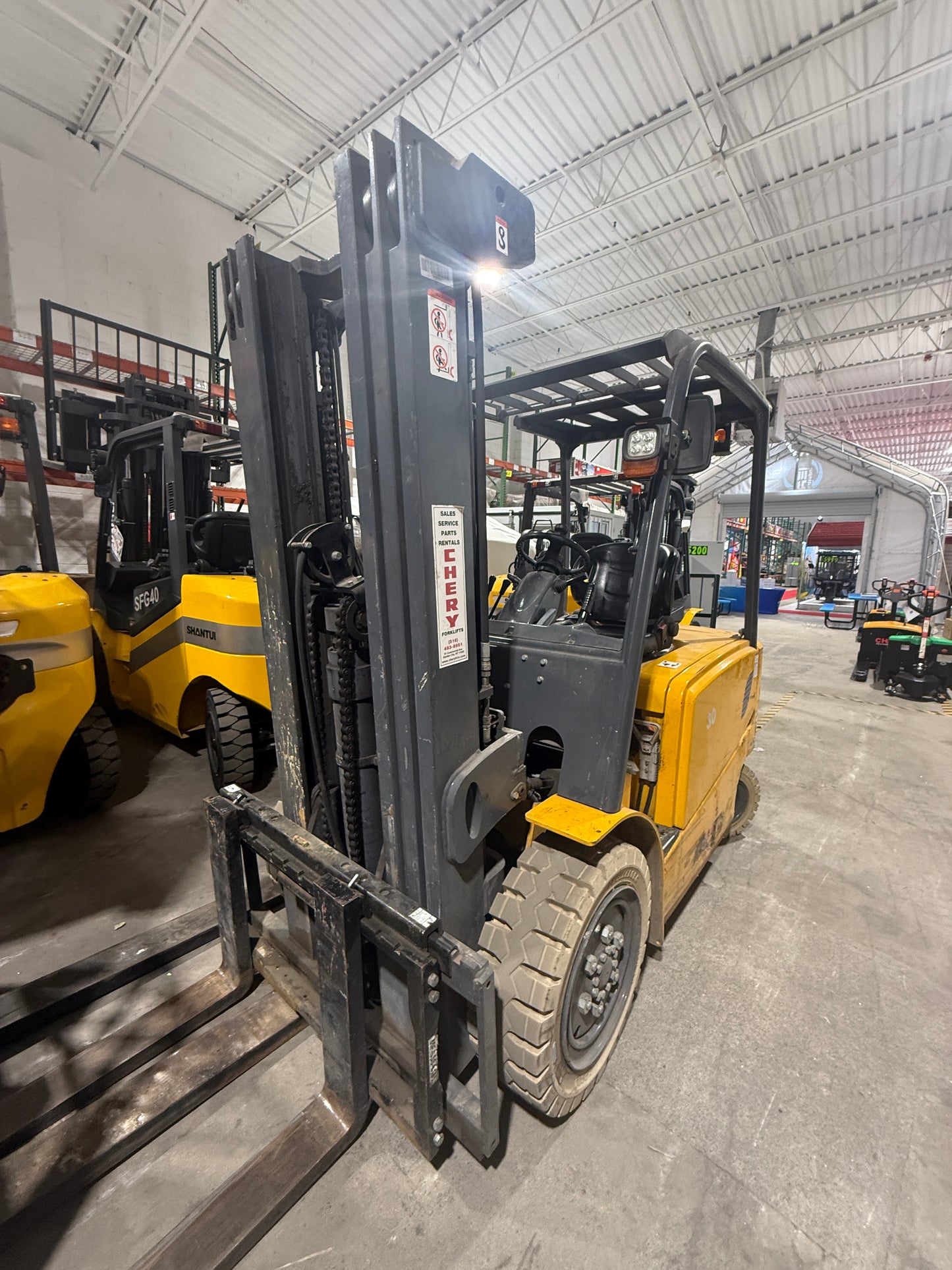 Used Chery Electric Forklift (6,600 lb)