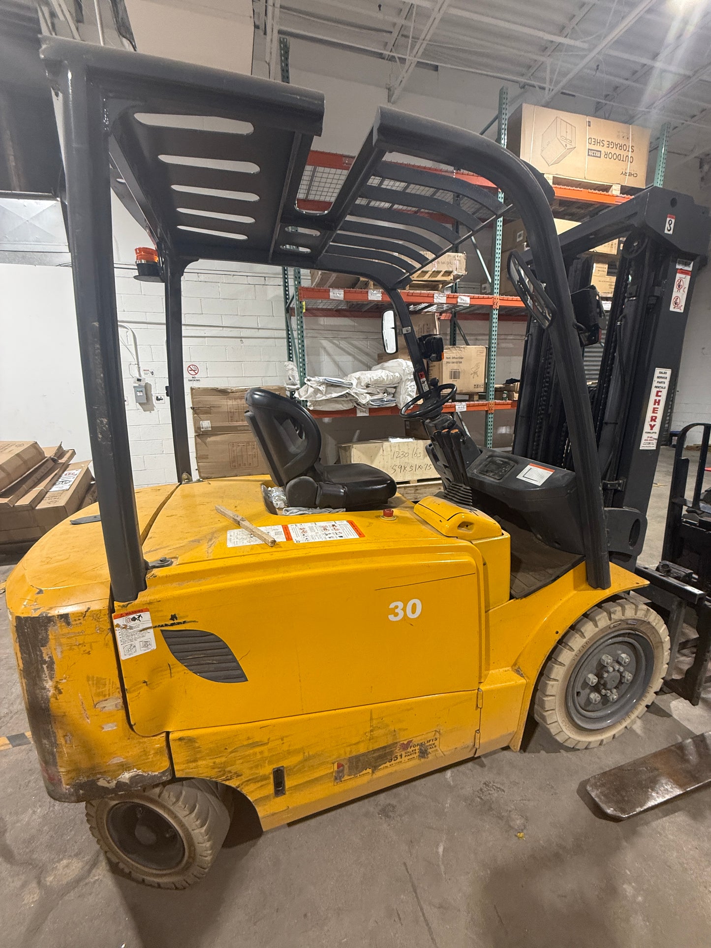Used Chery Electric Forklift (6,600 lb)