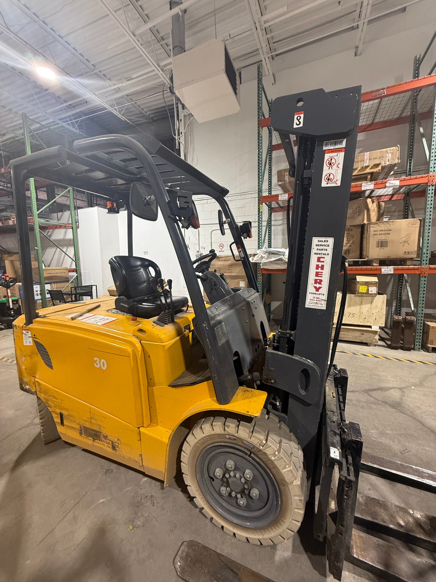 Used Chery Electric Forklift (6,600 lb)