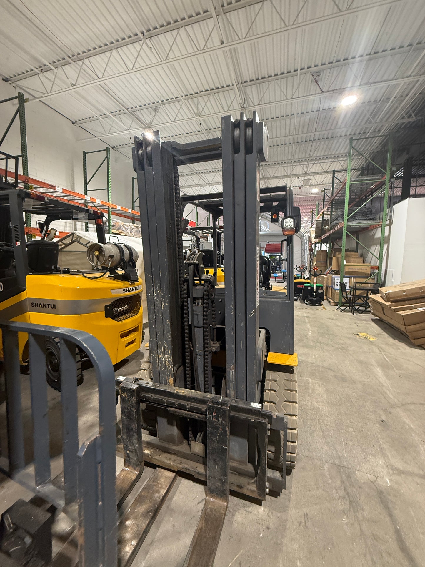 Used Chery Electric Forklift (6,600 lb)