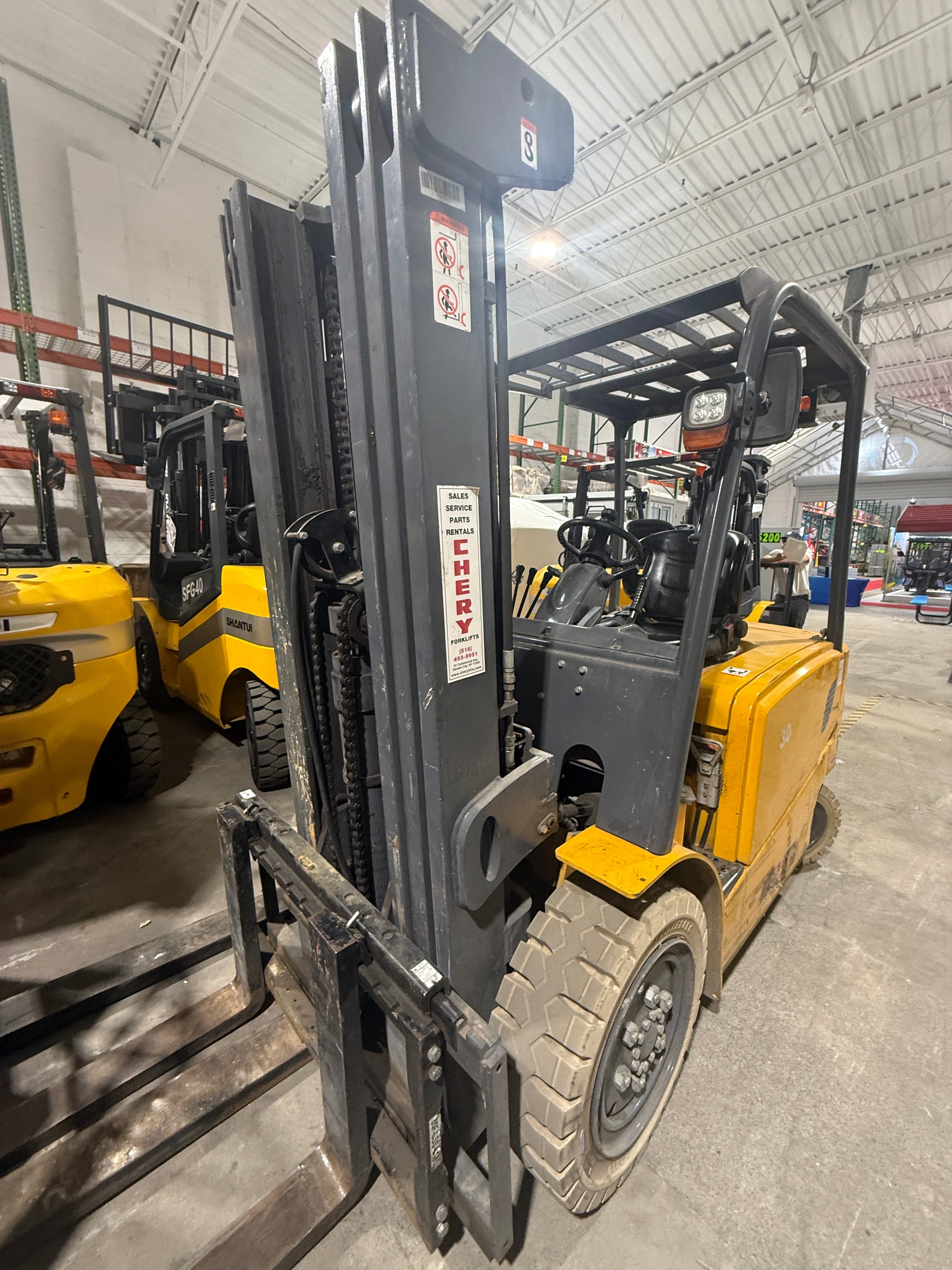 Used Chery Electric Forklift (6,600 lb)