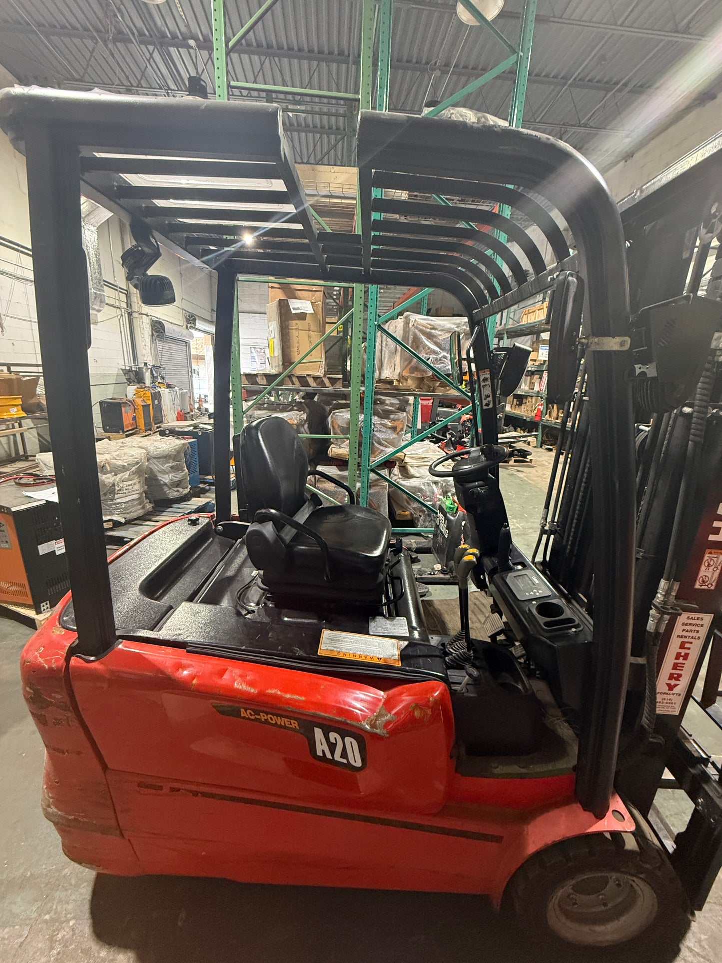 Used Hangcha 3-Wheel Electric Forklift (4,400 lb)