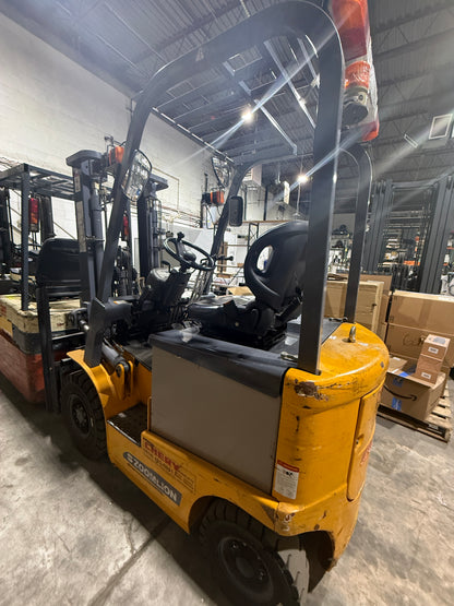 Used Zoomlion Electric Forklift (3,100 lb)
