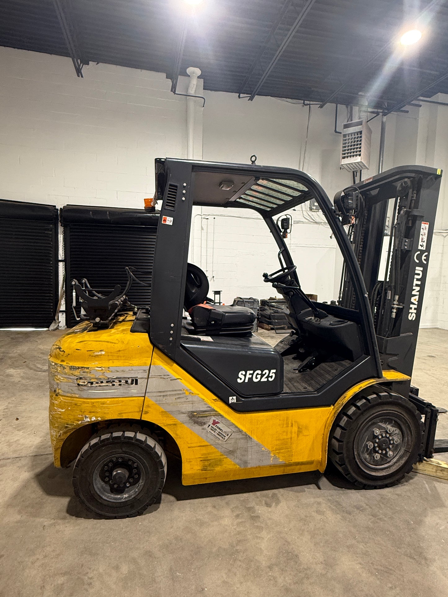 Used Shantui Propane Forklift (5,500 lb)