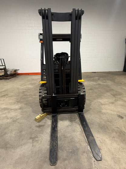 Used Shantui Propane Forklift (5,500 lb)