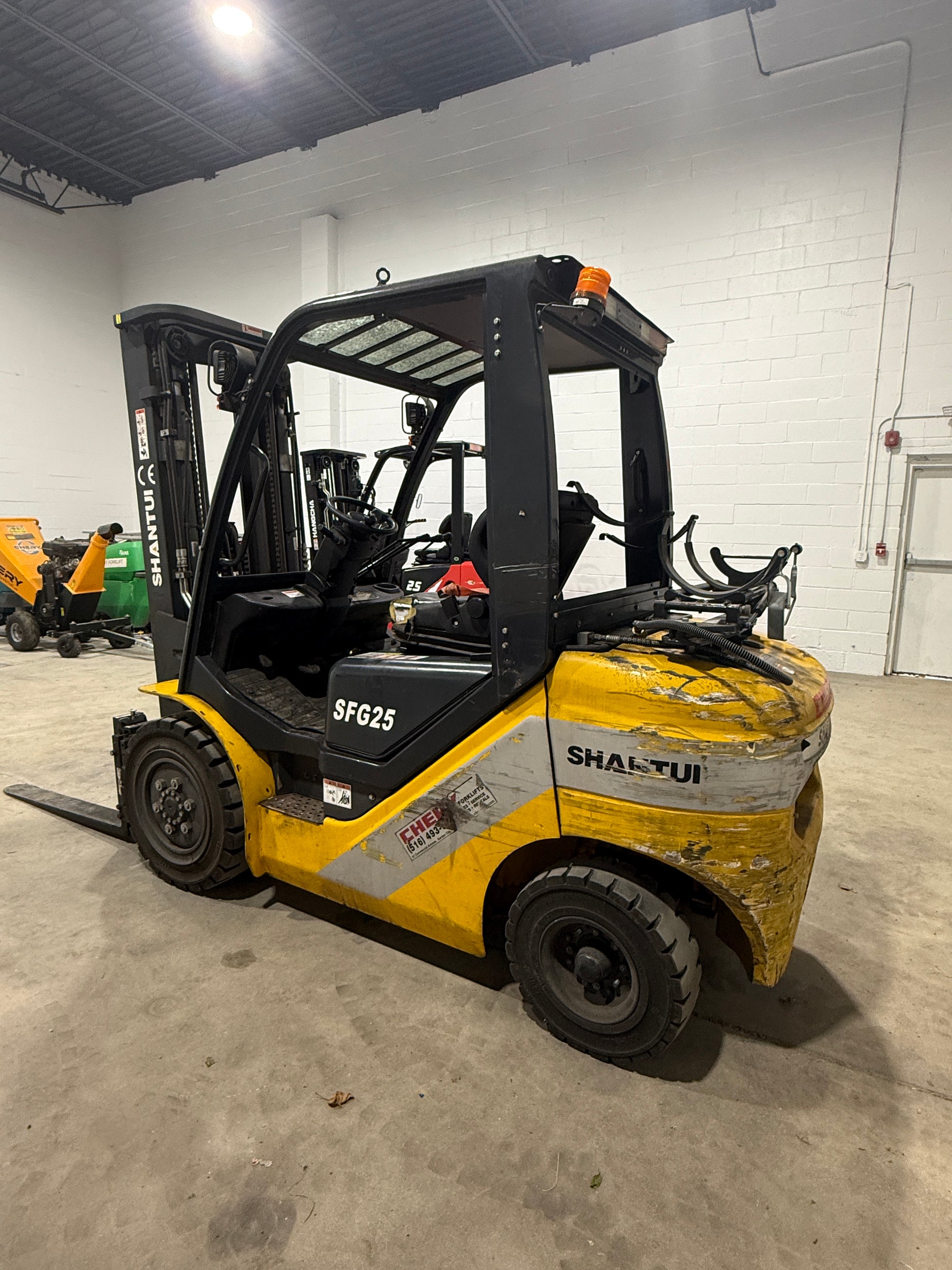 Used Shantui Propane Forklift (5,500 lb)