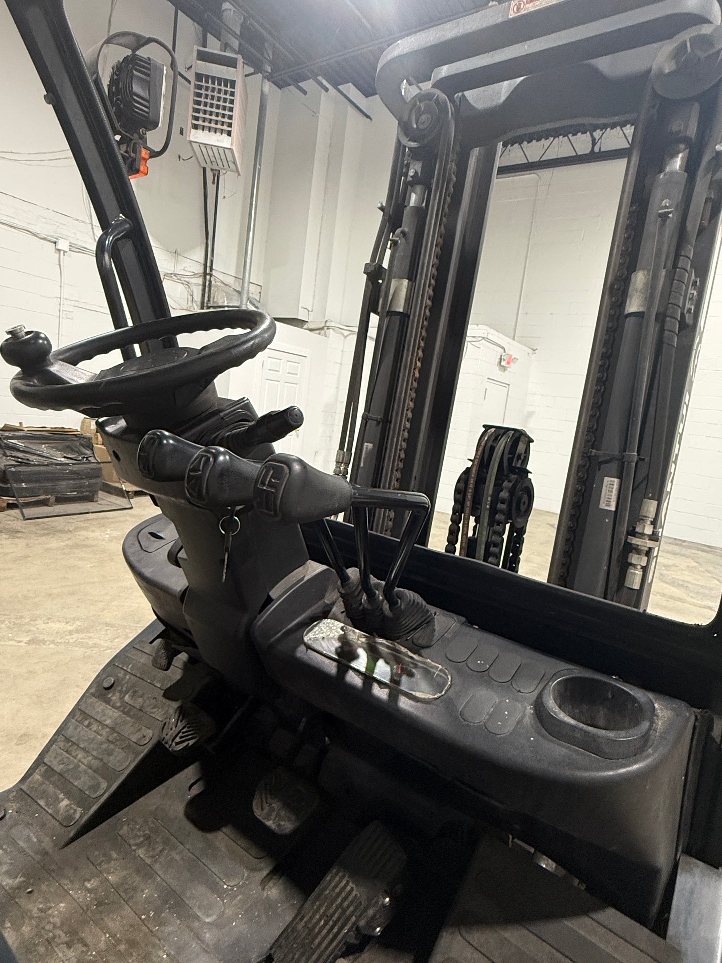 Used Shantui Propane Forklift (5,500 lb)