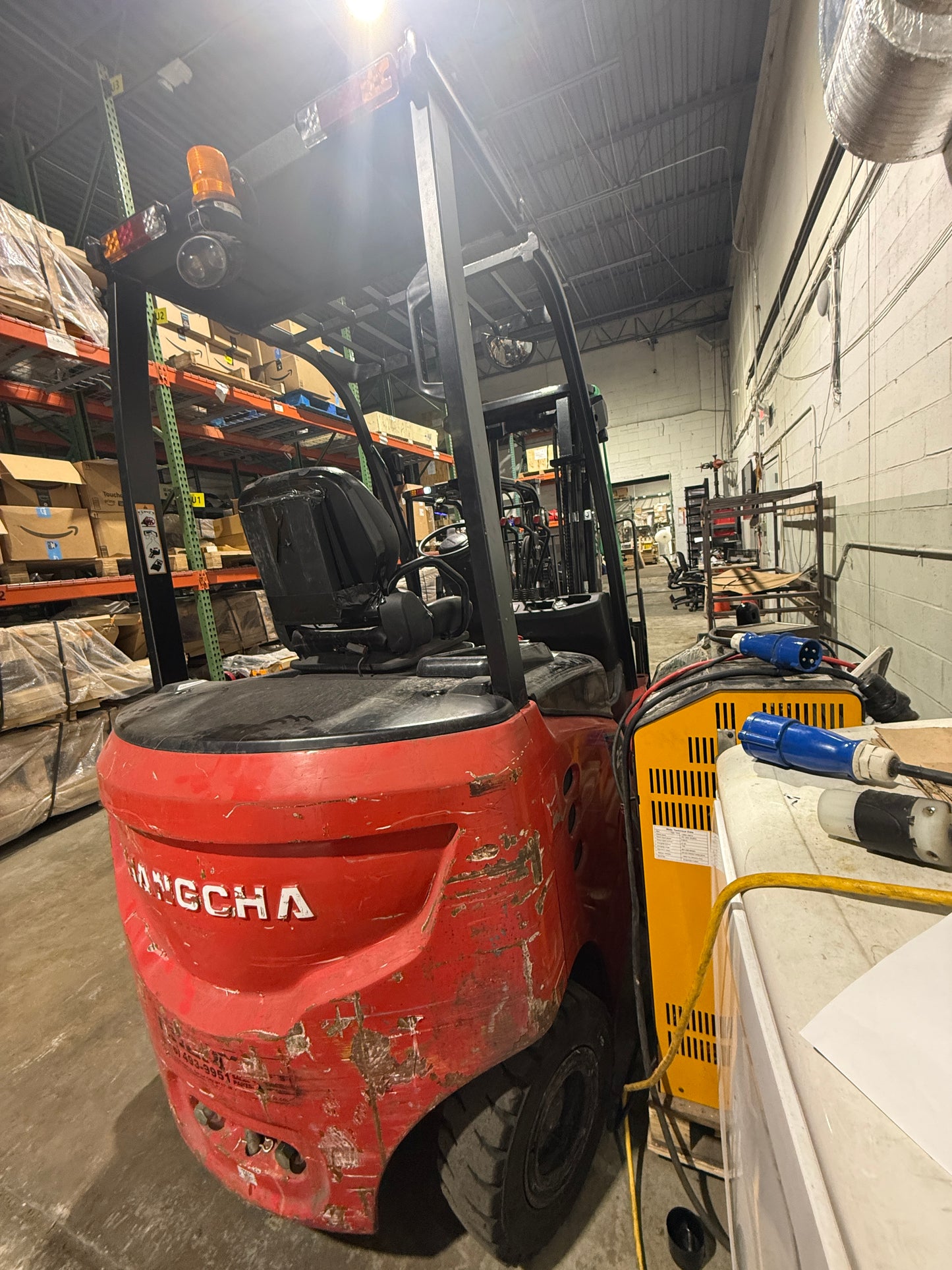 Used Hangcha Electric Forklift (5,000 lb)
