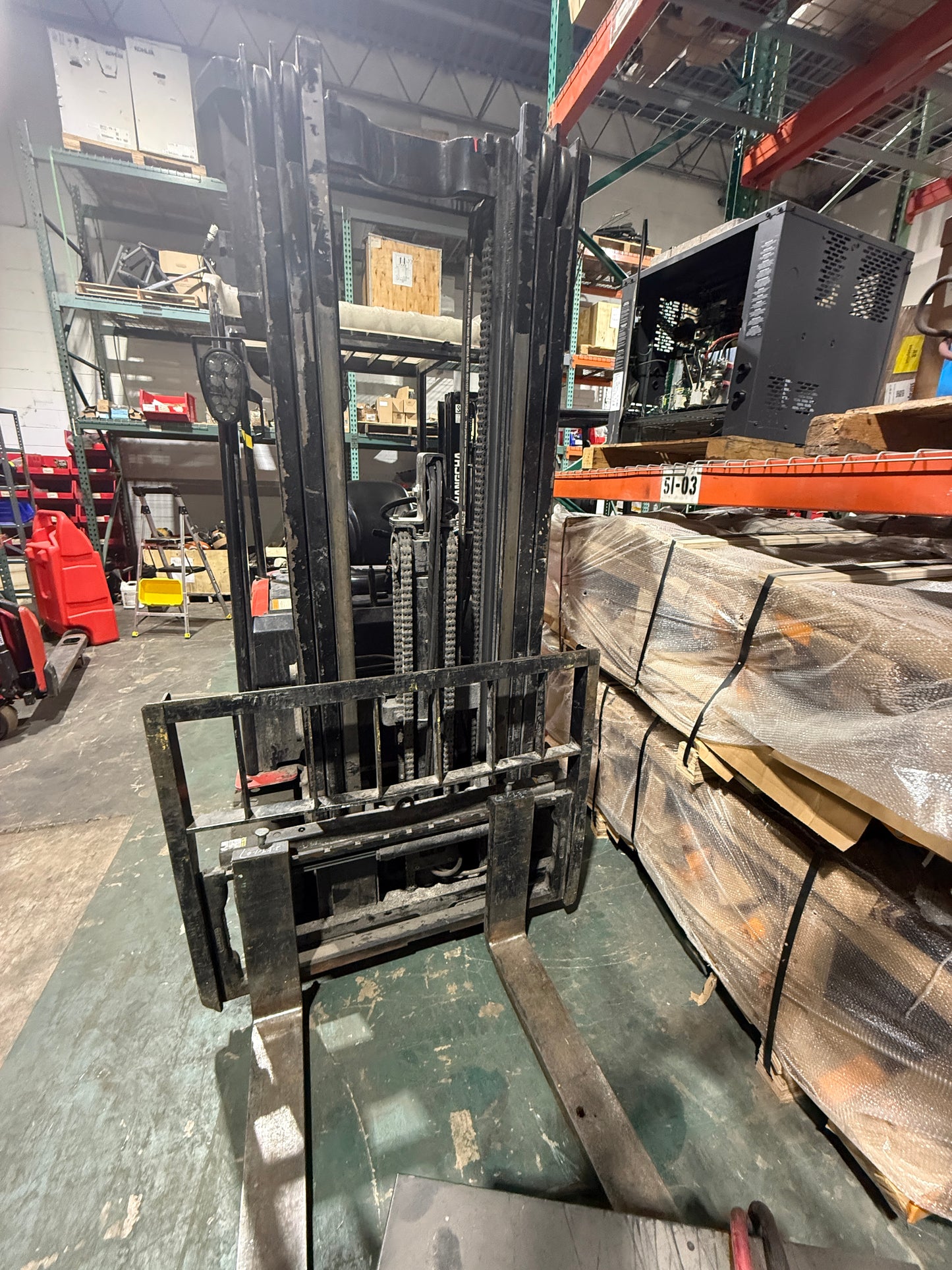 Used Hangcha 3-wheel Electric Forklift (4,000 lb)