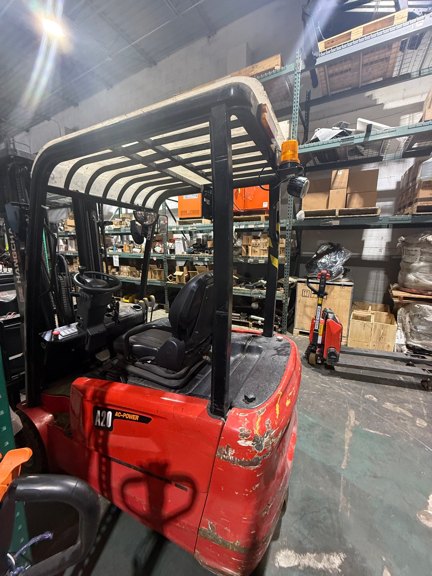 Used Hangcha 3-wheel Electric Forklift (4,000 lb)