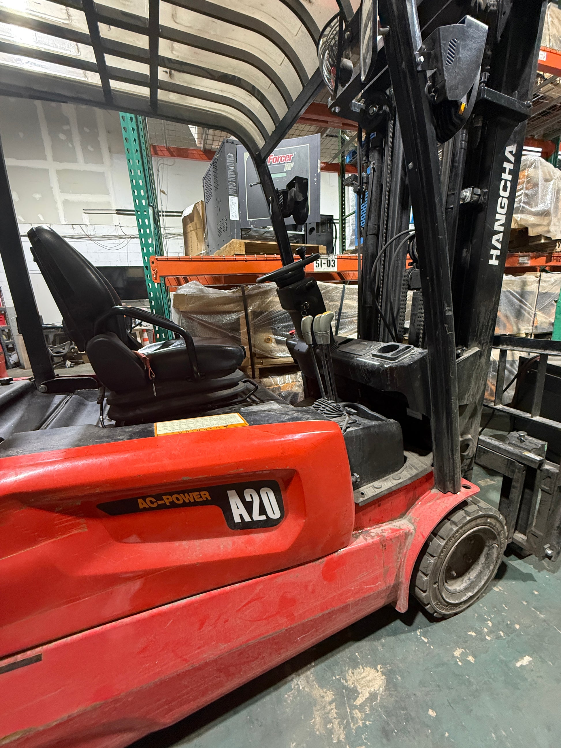 Used Hangcha 3-wheel Electric Forklift (4,000 lb)