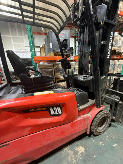 Used Hangcha 3-wheel Electric Forklift (4,000 lb)
