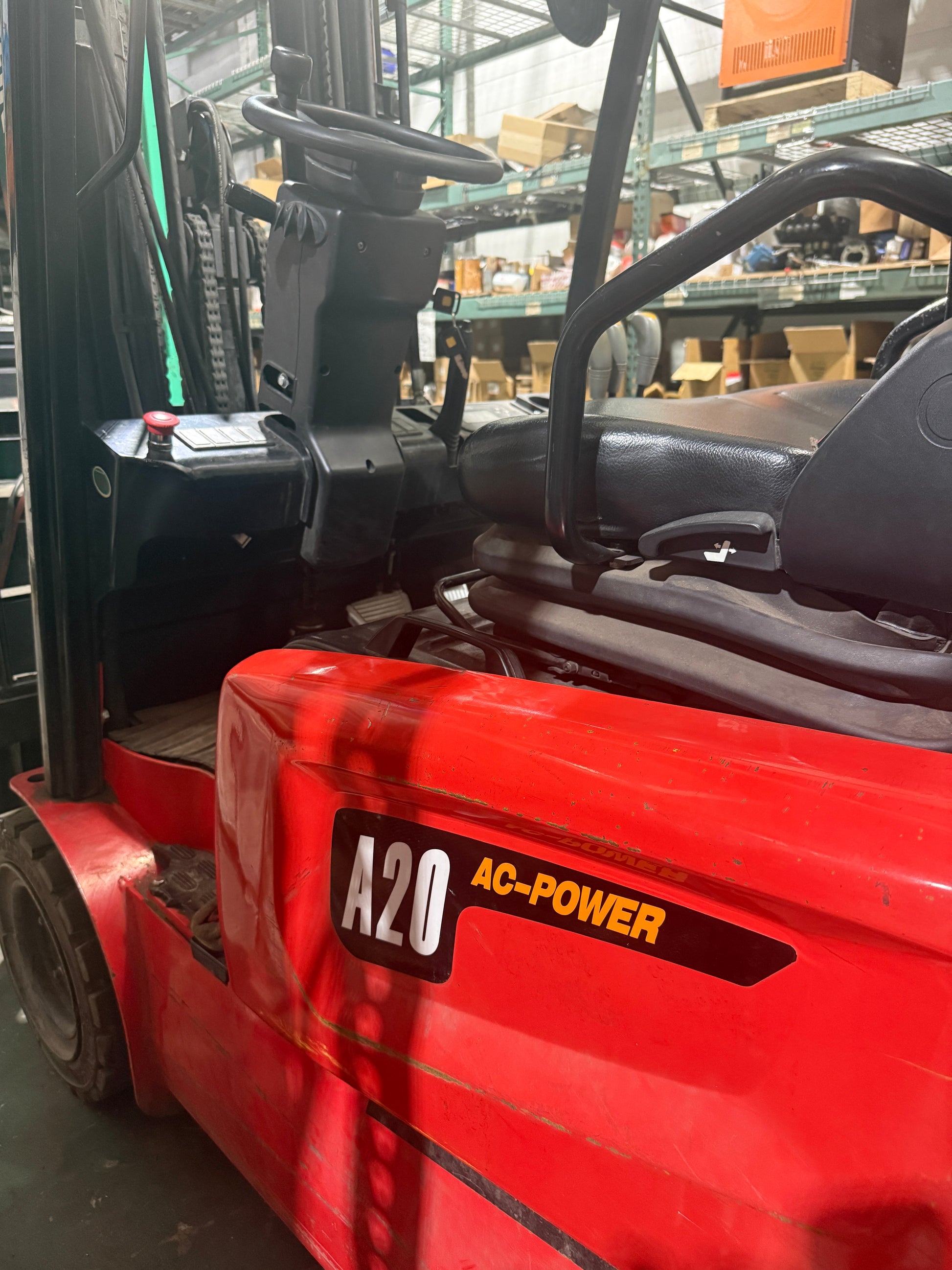 Used Hangcha 3-wheel Electric Forklift (4,000 lb)