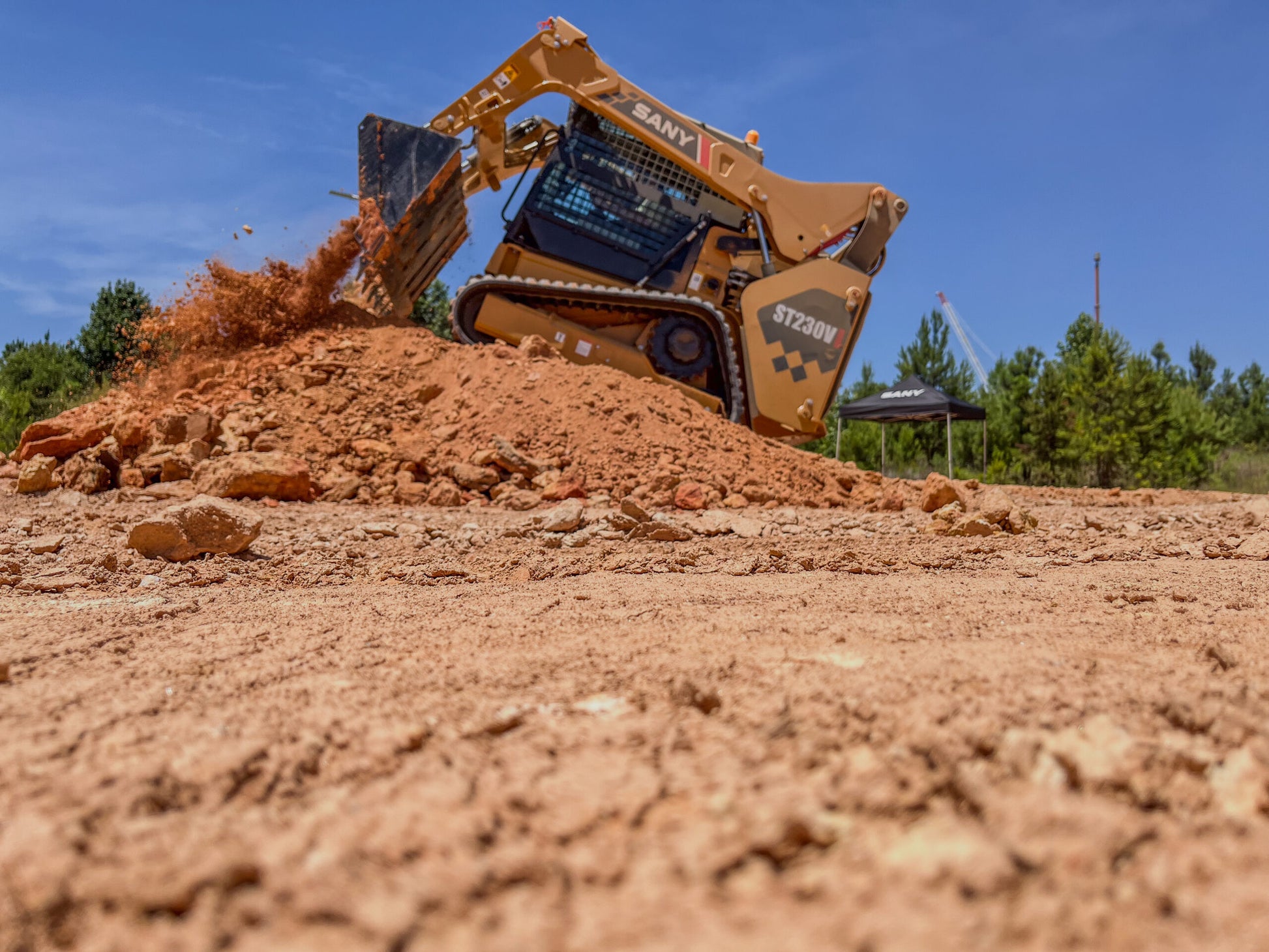 ST230V Compact Track Loader
