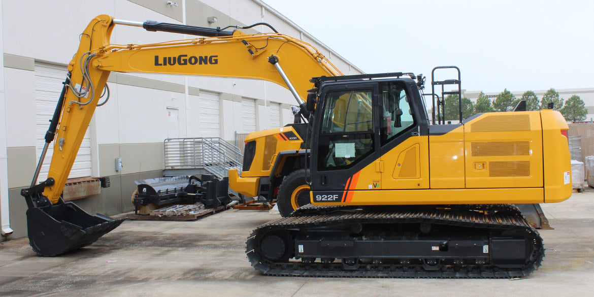 922F Excavator